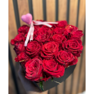 Kalp Kutuda 21 Adet Kırmızı Gül