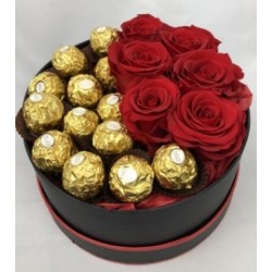 Kutuda 6 Gül ve 13 Çikolata