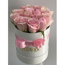 Kutuda İthal Pembe Güller